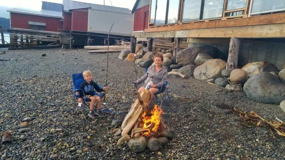 Orca Lodge Sointula Экстерьер фото