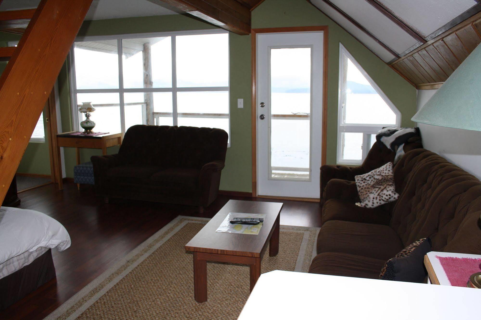 Orca Lodge Sointula Экстерьер фото
